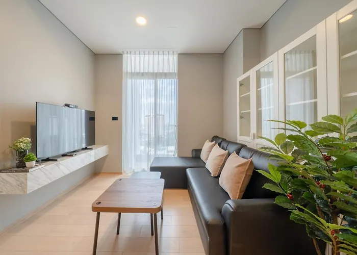 4 Min To Bts L 75 Sqm L Pool And Sauna * 曼谷