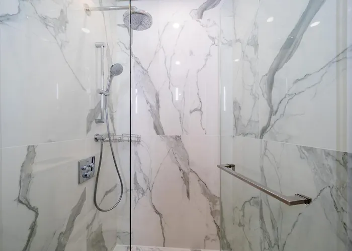 4 Min To Bts L 75 Sqm L Pool And Sauna 公寓